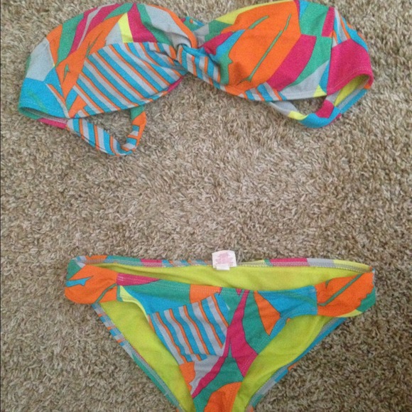 Xhilaration 2 piece bandeau bikini size medium