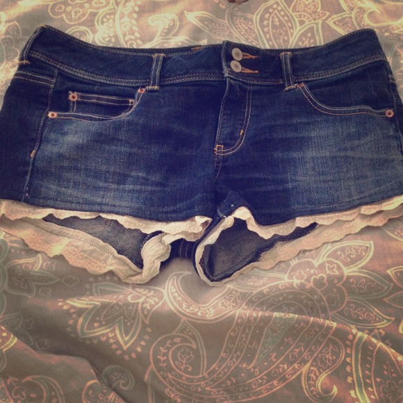 American eagle lace shorts
