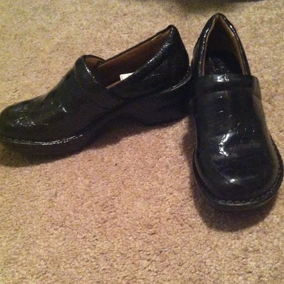 B.O.C Dark brown clogs