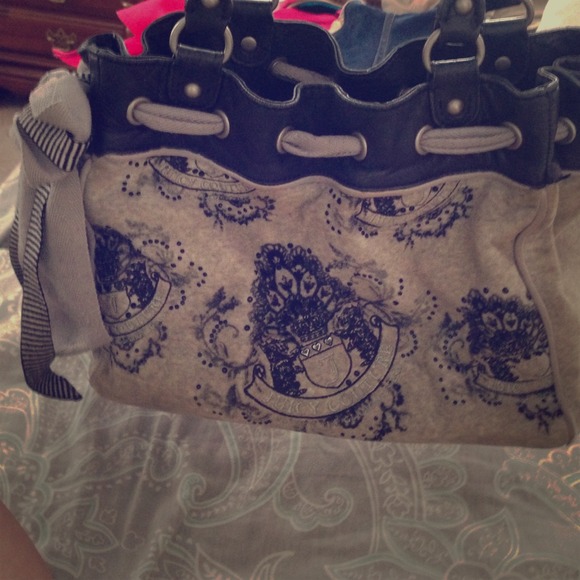 Juicy Couture Handbags - Juicy couture daydreamer