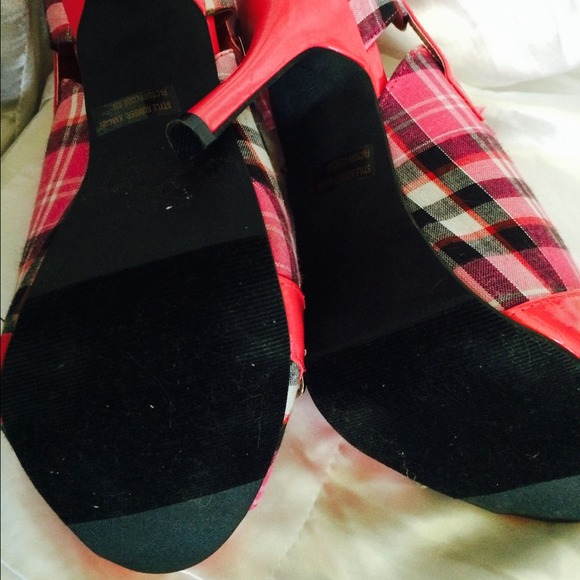 π»π50 Shades of Fashion 8/18πPLAID PEEP TOE NWOT - Picture 3 of 4