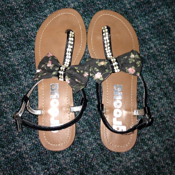 Cute floral bow pink rhinestone leather sandals