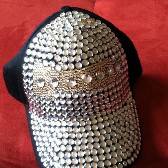 SnapBack - Picture 3 of 3