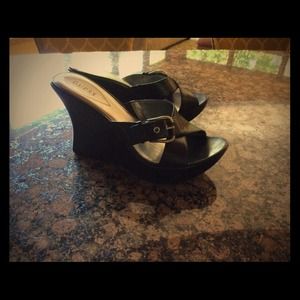 Guess Black Buckle Wedge Size 10