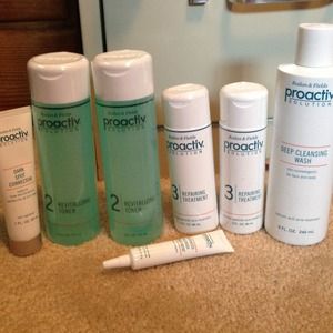 SEALS ON NEVER BEEN USED PROACTIV BUNDLE
