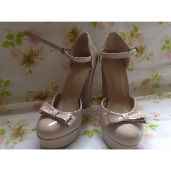♡ Nude Bow Tie Mary Jane Heels ♡