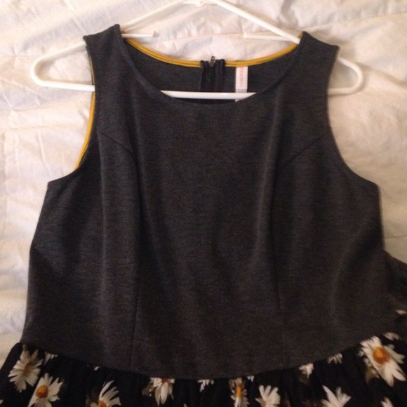 Perfect summer dress - Picture 2 of 3