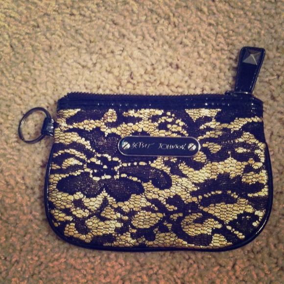 coach wallets goldandblack