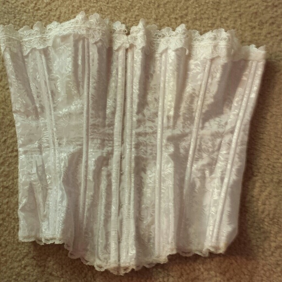 Fredericks of Hollywood White lace corset