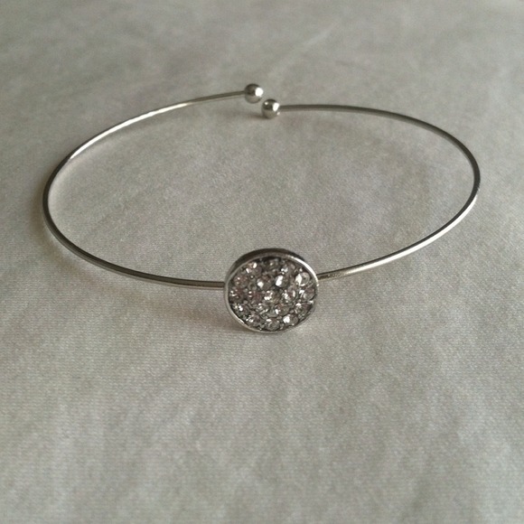 ⭕️sold⭕️💠Diamond is a Girl Best Friend Bracelet💠 - Picture 2 of 4