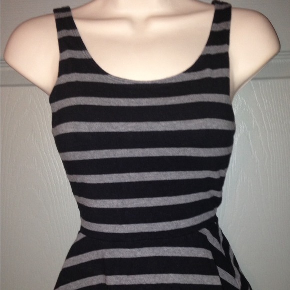 SOLD !!!!!! Express black and grey peplum tank
