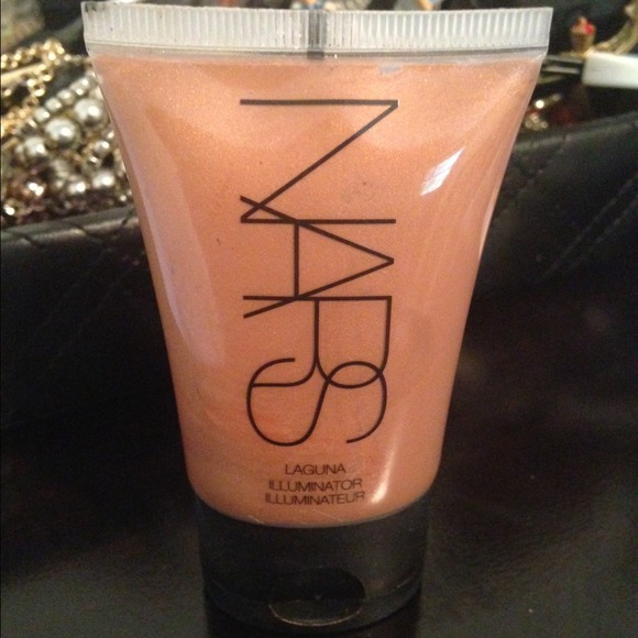 Nars Laguna Illuminator