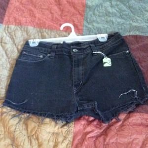 510 Levi's high waisted shorts