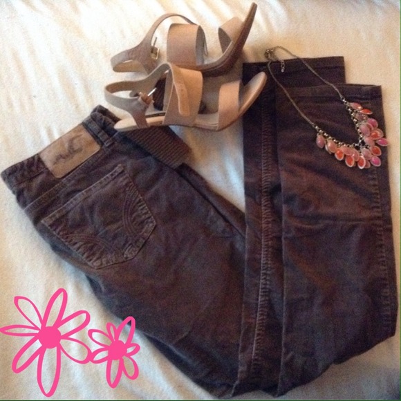 Skinny, brown Hollister pants | Size 0