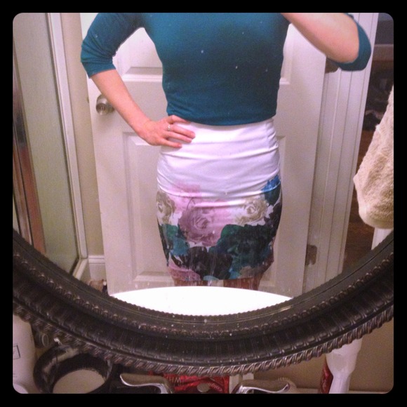 White pencil skirt with floral print!