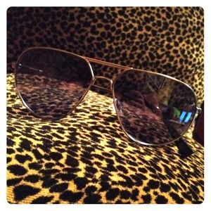 NWT!!🌞Fossil Aviators