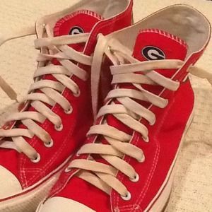 uga converse shoes