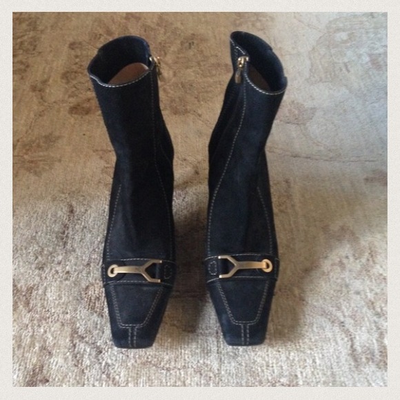 Heels 🎽 - Picture 3 of 3