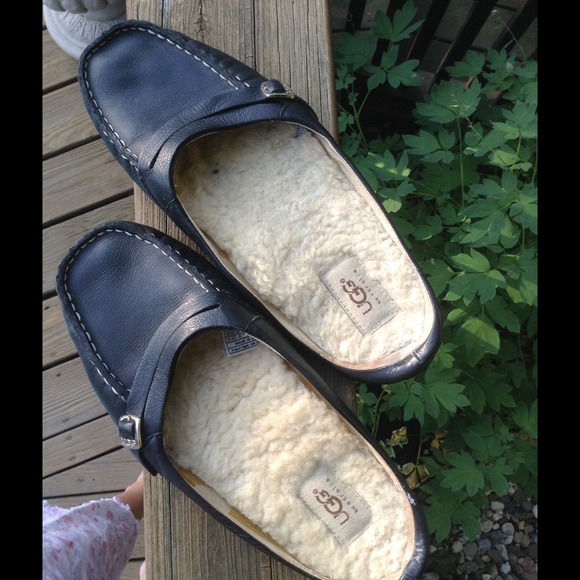 UGG Shoes size 9 sold in Bundle
