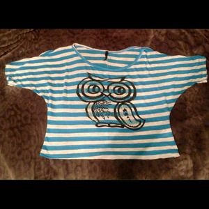 "Miss Match" blue & white owl crop top
