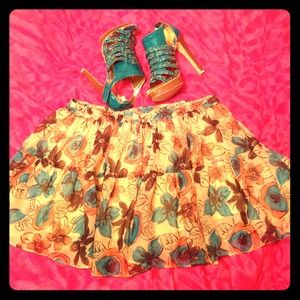 ⛔️Skirt Sold Only⛔️