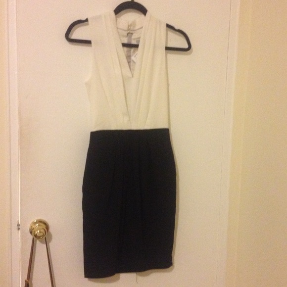 SOLD NWT: H&M Dress