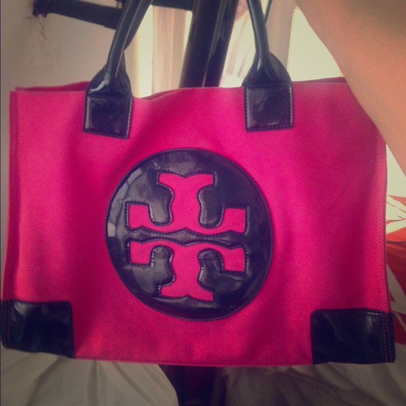 Inspired Tory Burch hot pink beach tote bag.
