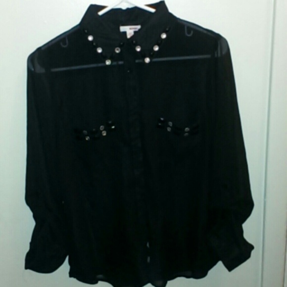 A dressy Top never worn