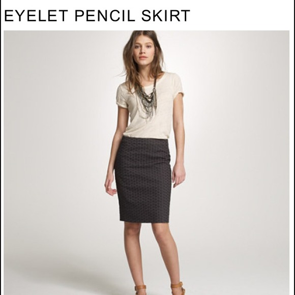 🚫 sold 🚫CREW Eyelet Pencil Skirt