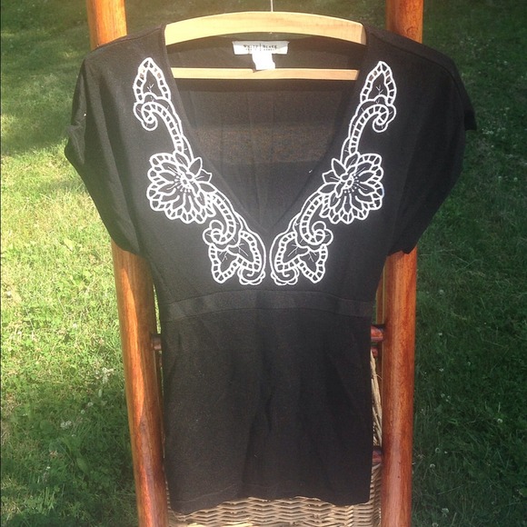 ✨Sale✨ White House Black Market Top