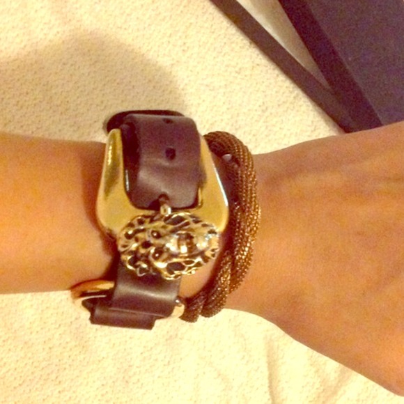 Lion head leather wrap bracelet - Picture 1 of 4