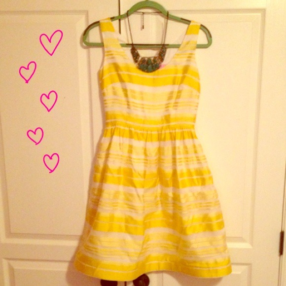 Darling yellow Lilly Pulitzer dress