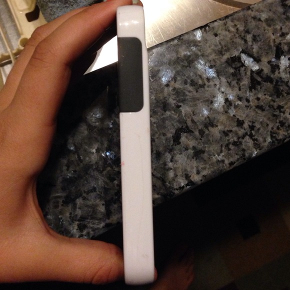 iPhone 5 case - Picture 3 of 3