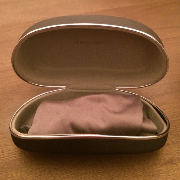 Chanel, Tom Ford, Lanvin, Dior sunglass box/cases - Picture 3 of 4