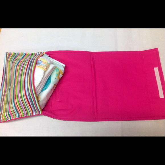 Diaper changing clutch - Picture 3 of 3
