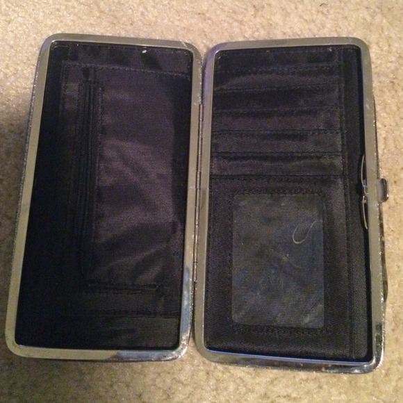 Silver glittery wallet - Picture 3 of 3