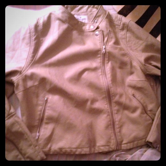 ⛔SOLD⛔American Eagle Vegan Leather Moto Jacket