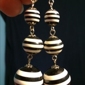 Black and white stripe bead earrings