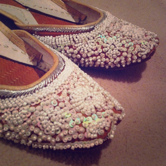 Beaded hand-made flats - Picture 1 of 4
