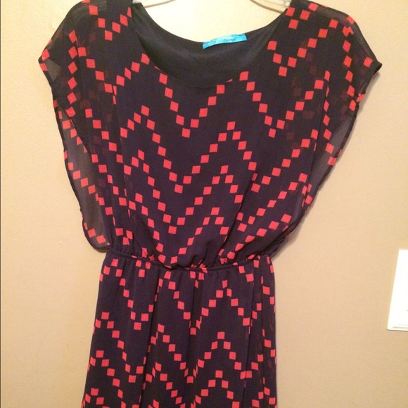 Geometric navy and red dress! 😍❤️ - Picture 1 of 4