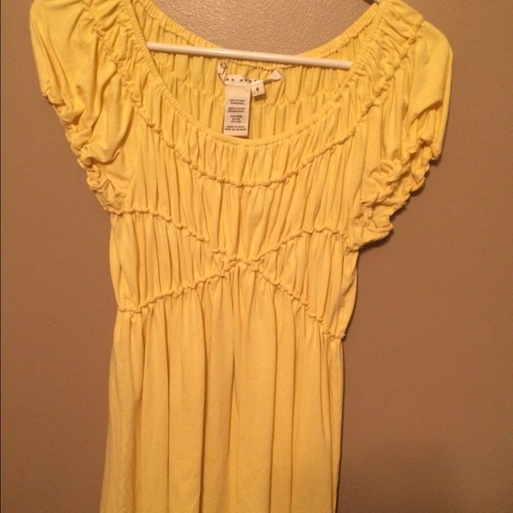 Max studio yellow top. 💛