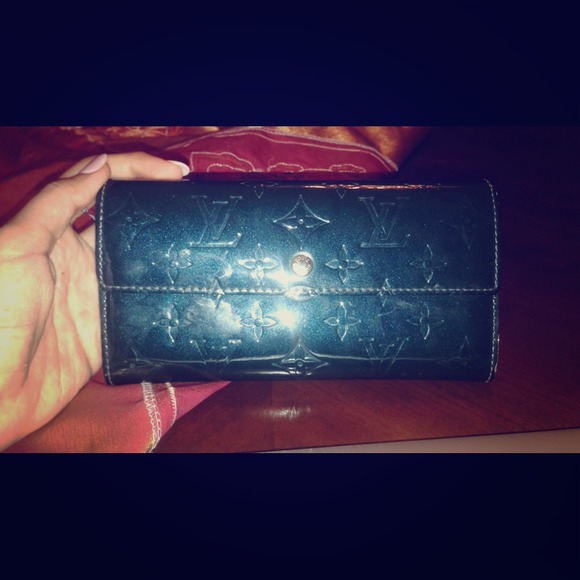 🚫 SOLD 🚫 Louis Vuitton Wallet Dark Emerald Green