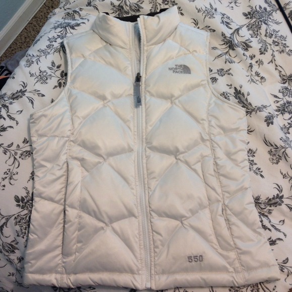 550 white North Face, perfect condition