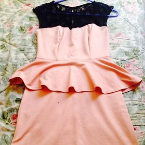 Medium size Dress 6$