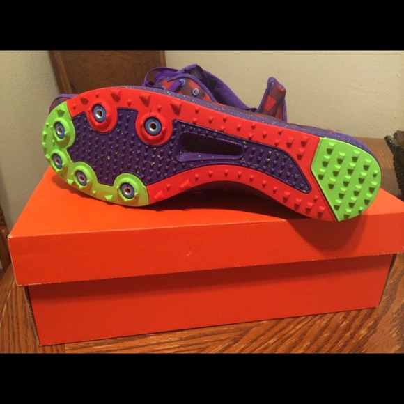 Trak shoes - Picture 2 of 3