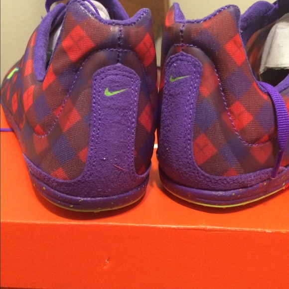 Trak shoes - Picture 3 of 3