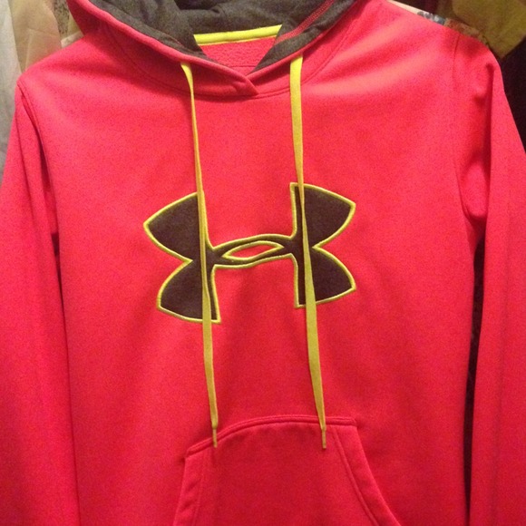 Under armour women's sweatshirt