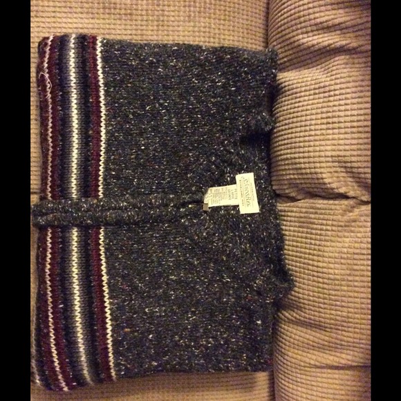 Sweater - Picture 2 of 3