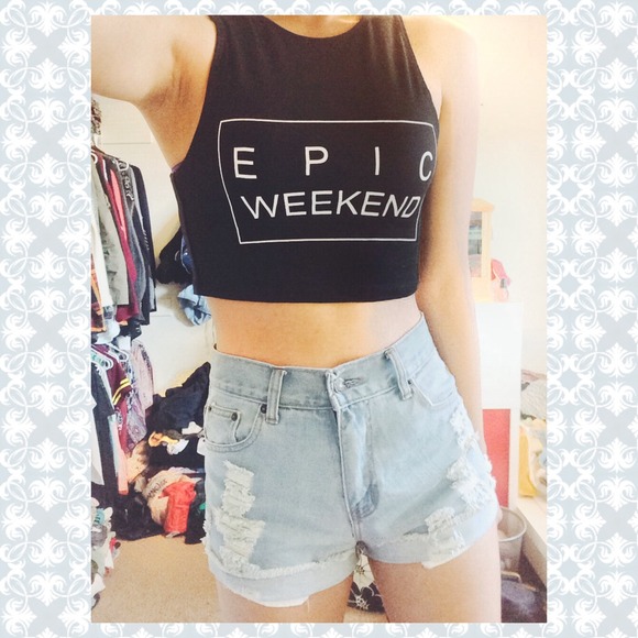 EPIC WEEKEND crop top