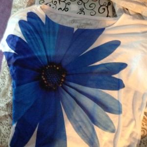 Aeropostale flower shirt